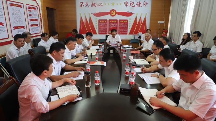 7典型事例剖析会现场。谭龙 摄700.JPG