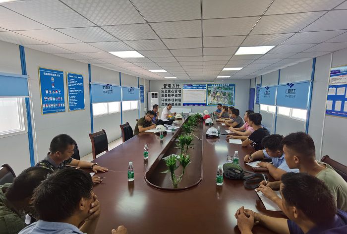 会议现场。 覃必英 摄.jpg