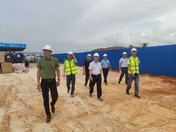 检查现场。林劭鸿 摄.jpg