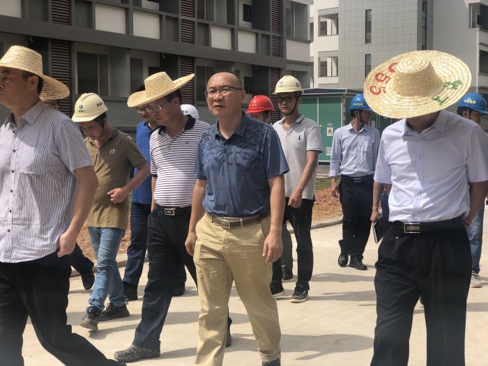 22检查现场。刘博群 摄 (2).jpg