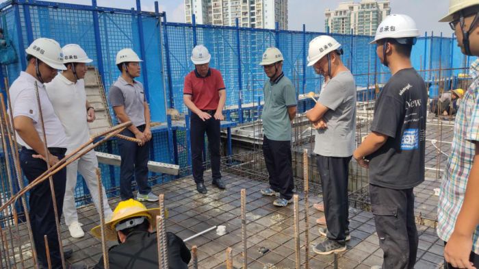 24检查现场。李昌钞 摄.jpg