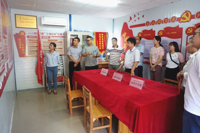 47观摩现场。谢微旋 摄.jpg