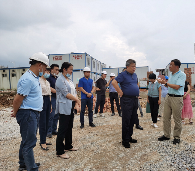 1657090892106378.png 调研现场。李绍瑜 摄(修图).png